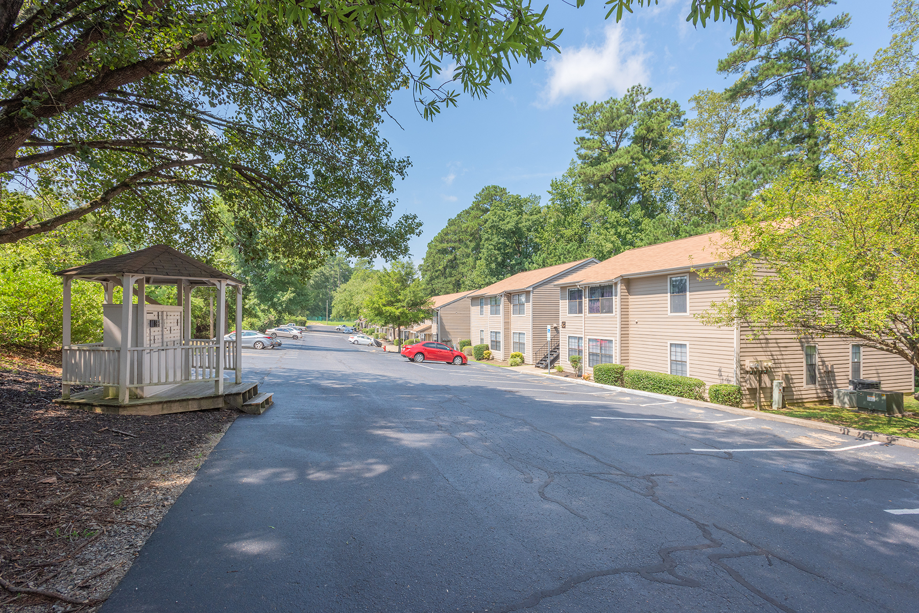 Lake Ridge The Multifamily Advisory Group at Cushman & Wakefield